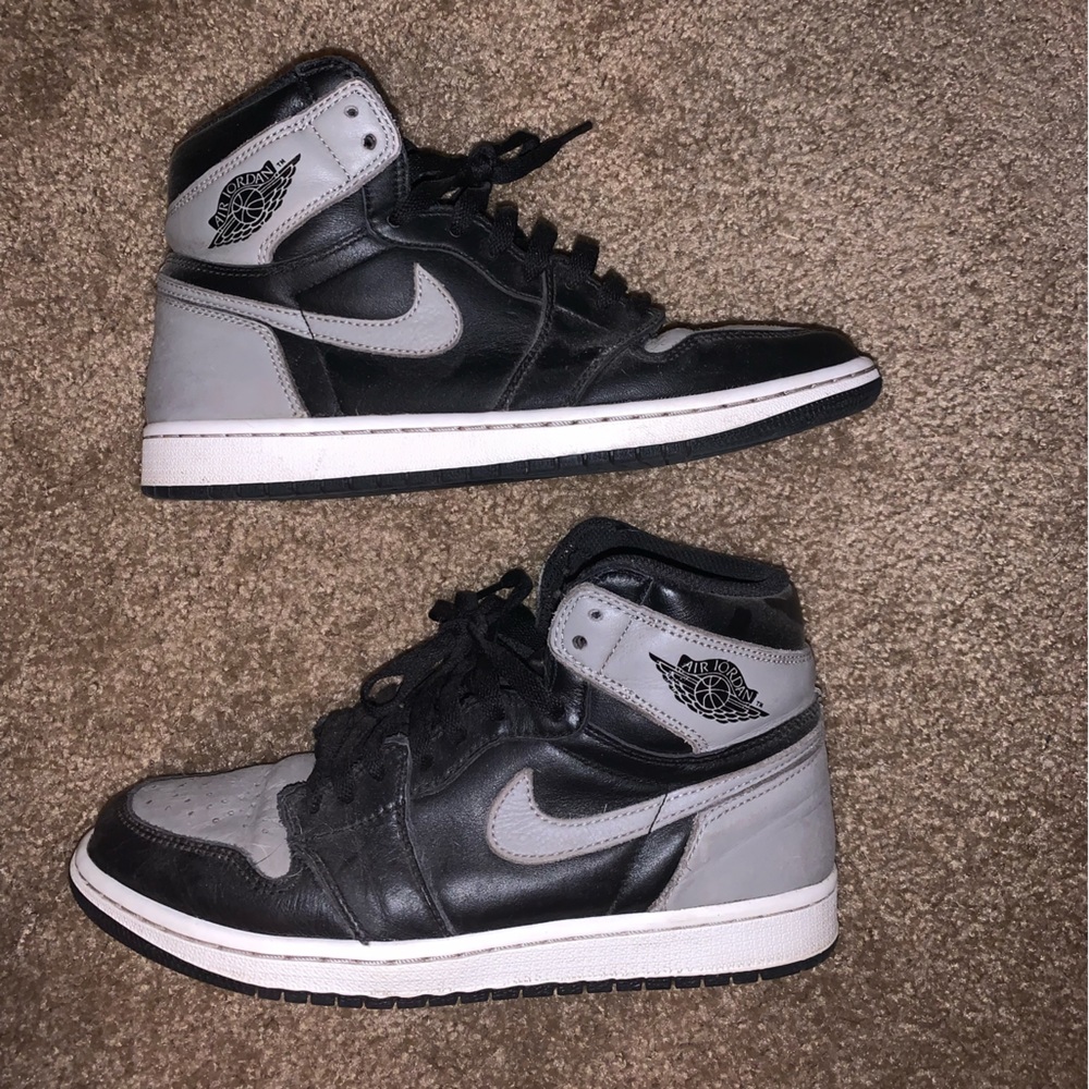 Jordan 1 Shadow, Size 8, Fairly good condition